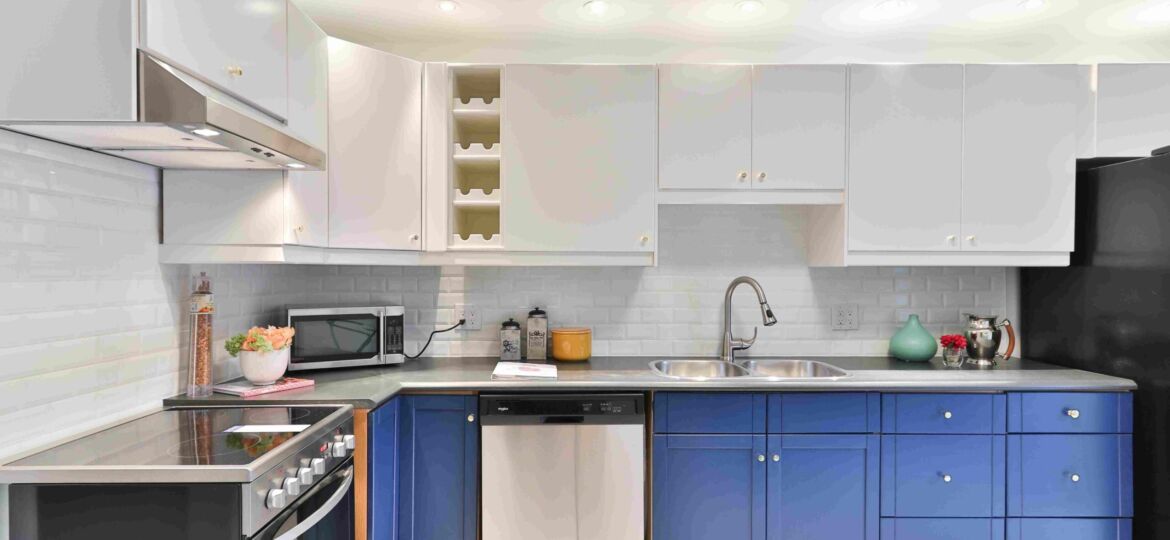 Revamp Your Kitchen with the Stylish Grey High Gloss L-Shape