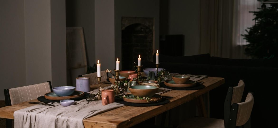 wooden dining table (1)